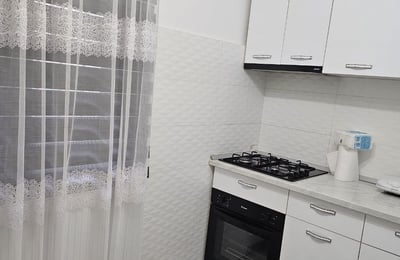Vermietung einer komfortablen 3-Zimmer-Wohnung mit separater Küche, 70 m², Tomis 3, Constanța, Rumänien